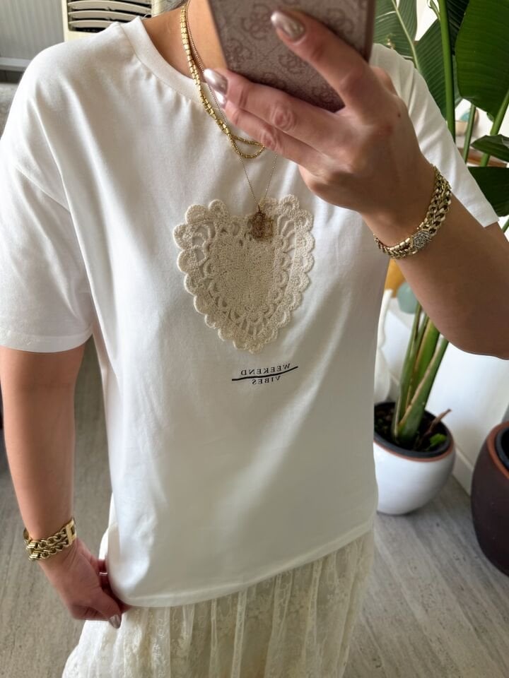 Kalp Motif İşlemeli Basic