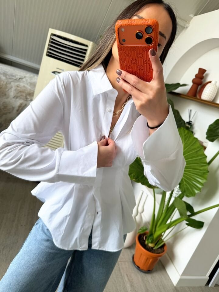 Belden Oturtmalı Gömlek