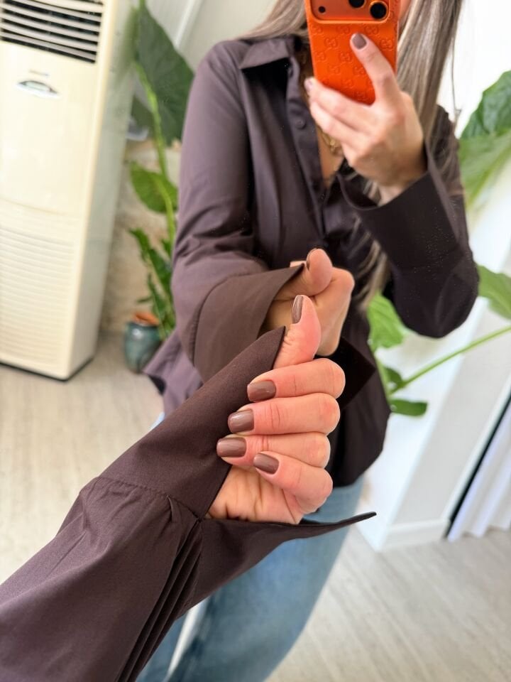 Belden Oturtmalı Gömlek