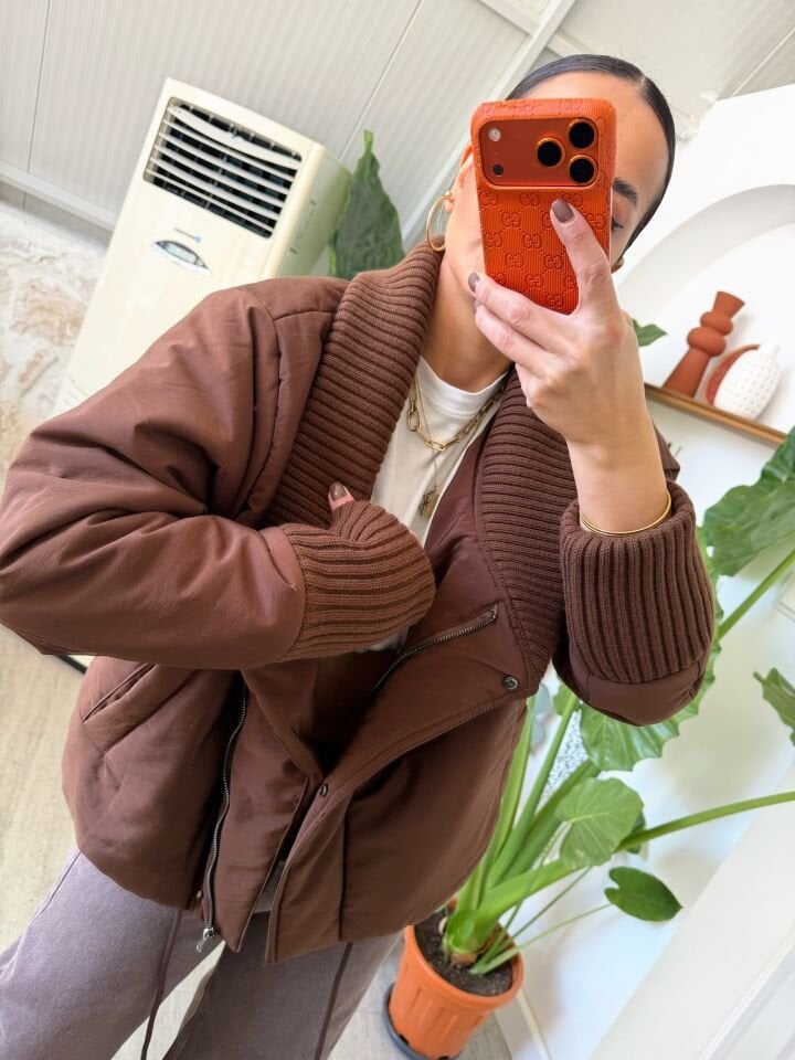 Triko Detaylı Puffer Mont