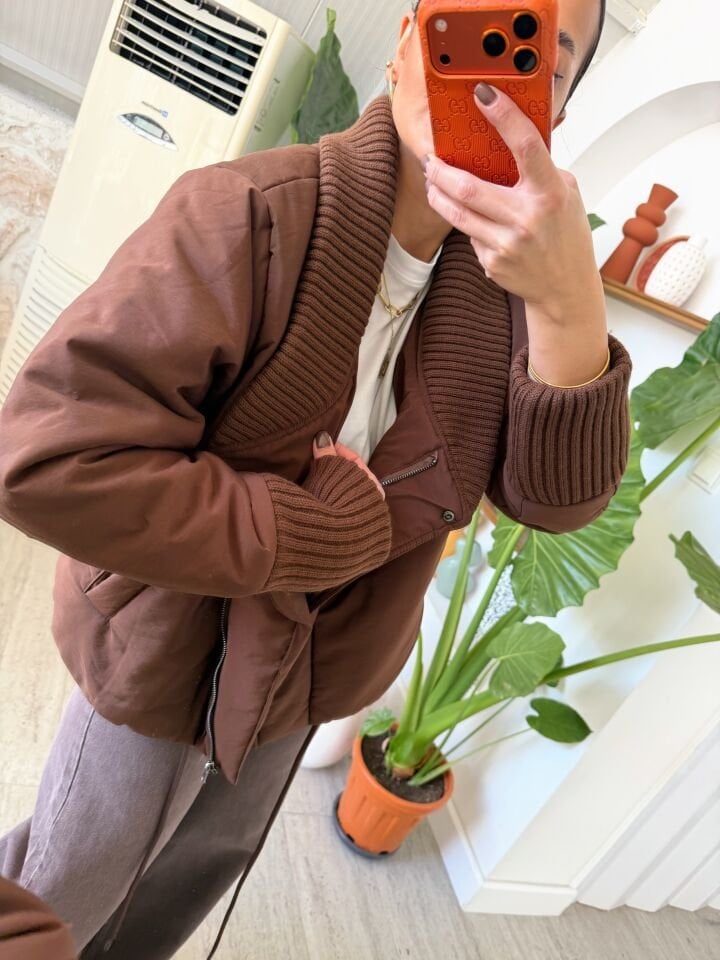 Triko Detaylı Puffer Mont