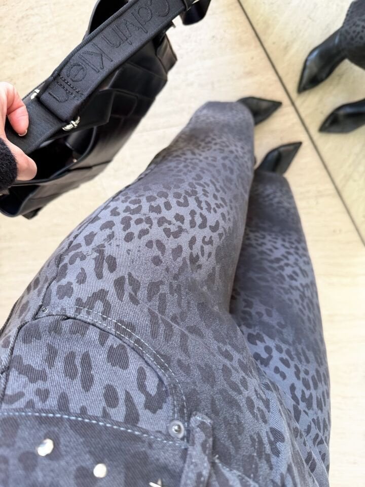 Zımbalı Leopar Clutch Pantolon