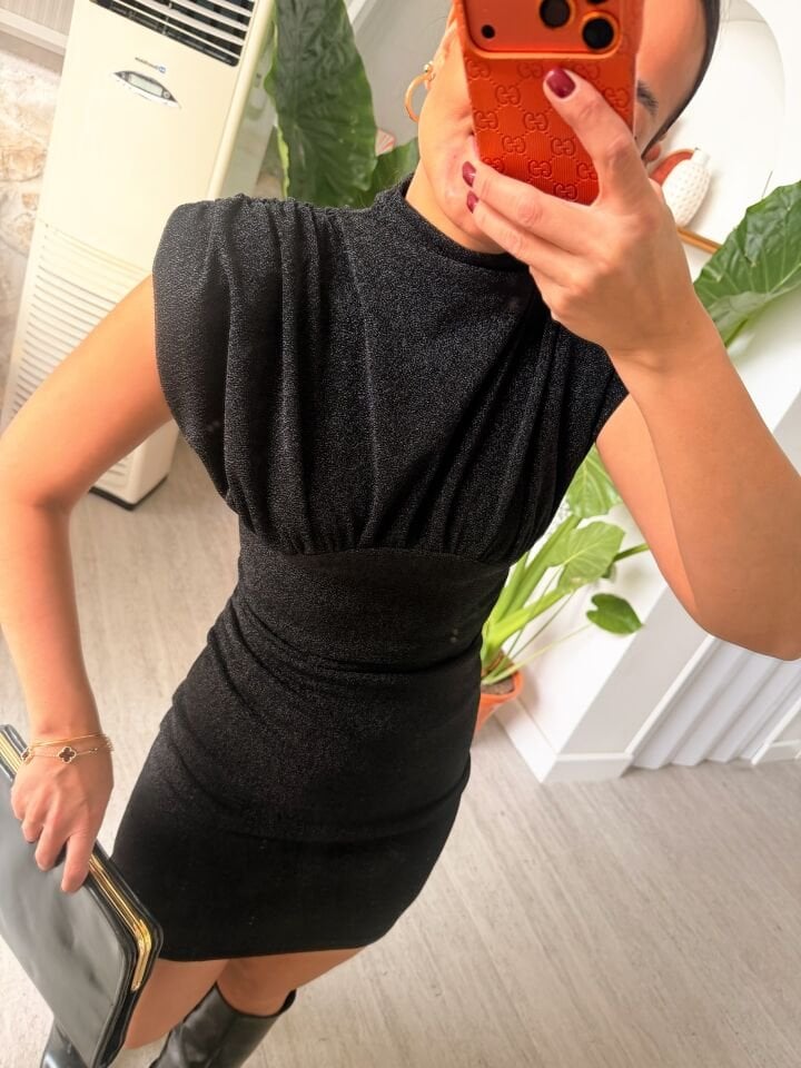 Vatkalı Drapeli Mini Elbise